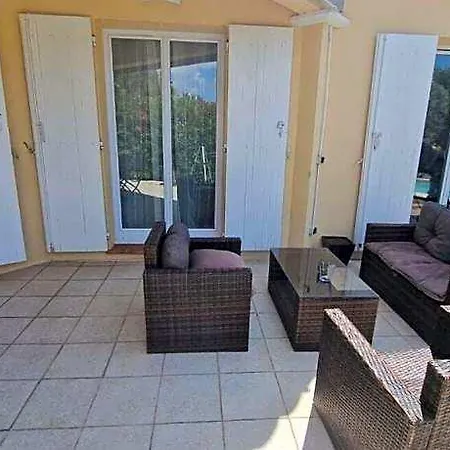 Esterel Comfortable Otel 3*